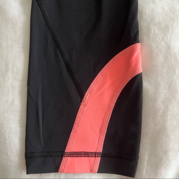 Lululemon Run Inspire Crop with Luxtreme mesh - Picture 3 of 7